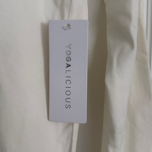 yogalicious seamless bridgett long sleeve White Black Long Sleeve Top 2 Pack L - Picture 2 of 11